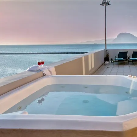 Majestic Penthouse In The Heart Of Πάτρα