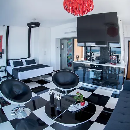 Majestic Penthouse In The Heart Of