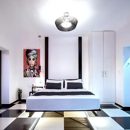 아파트 Majestic Penthouse In The Heart Of 파트라