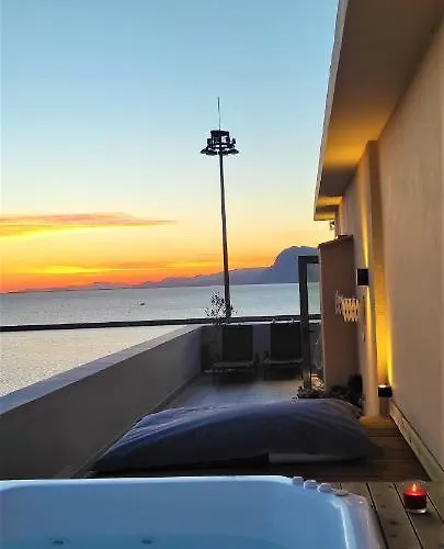 Majestic Penthouse In The Heart Of Διαμέρισμα Πάτρα