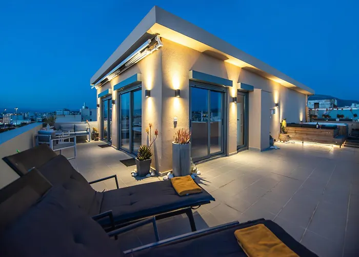 Majestic Penthouse In The Heart Of *